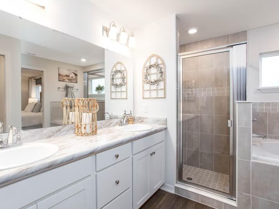 owner's bath in the Parker model home