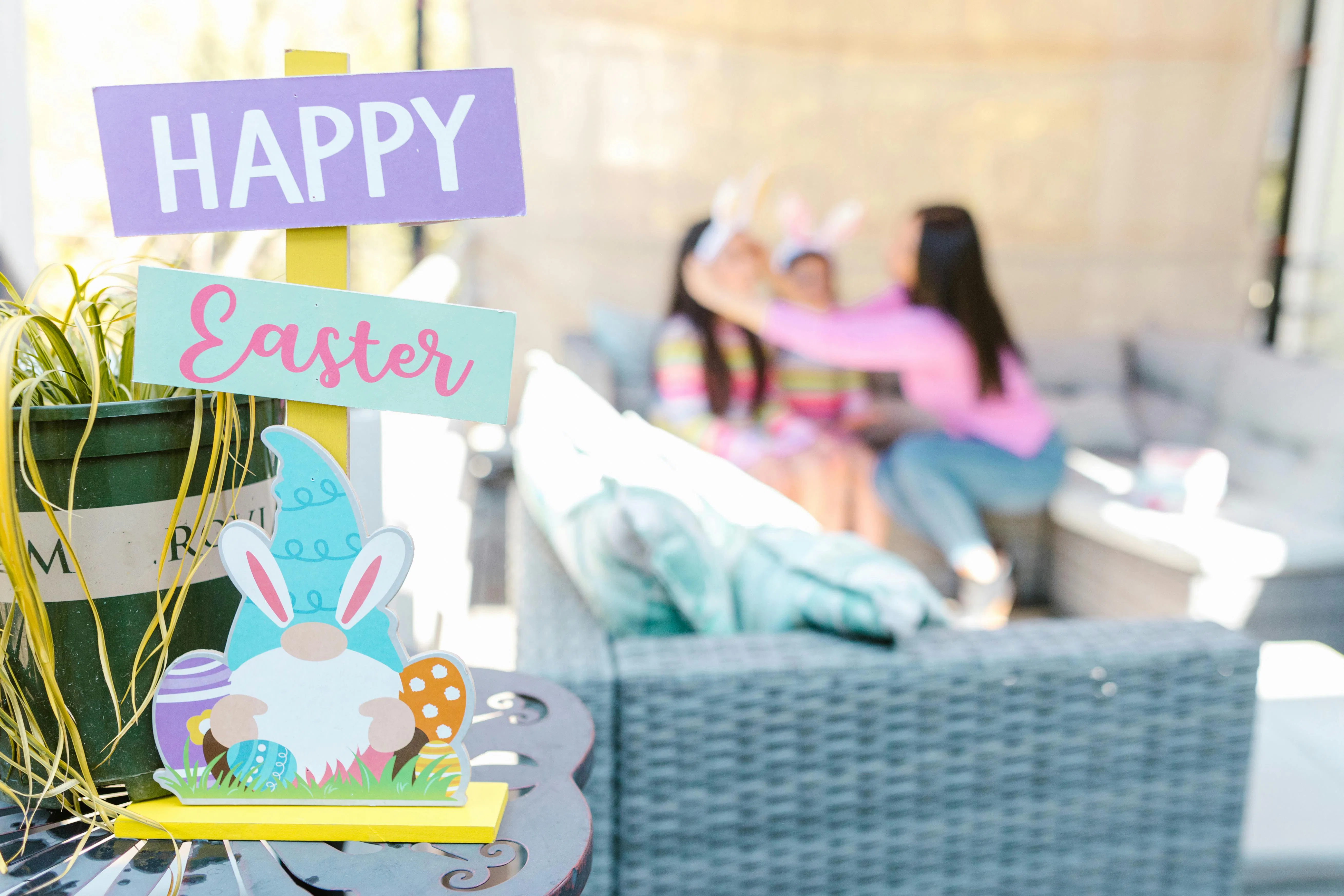 7 Easter Hosting Tips