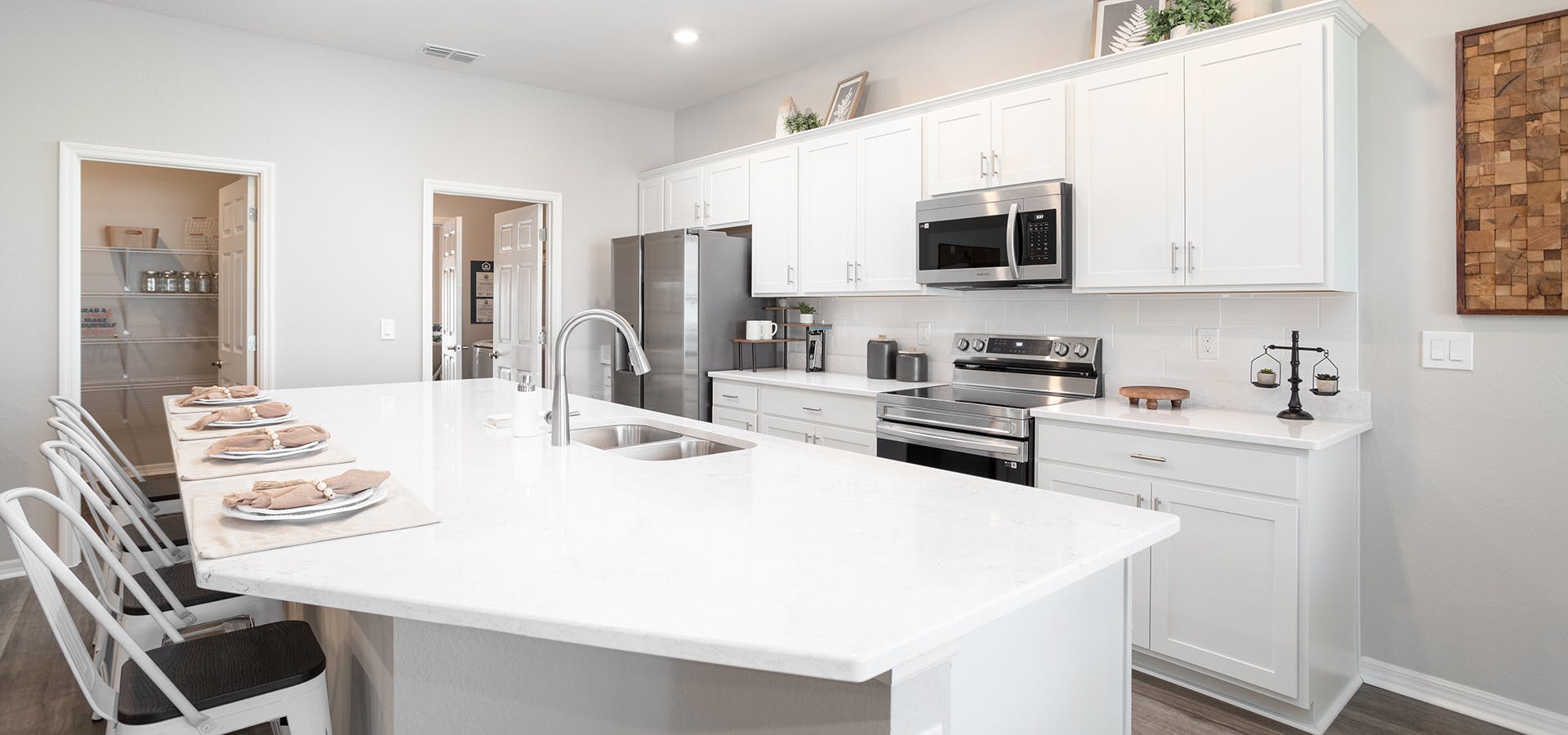 A new model home in Auburndale is now open, showcasing the popular Shelby home plan by Highland Homes.