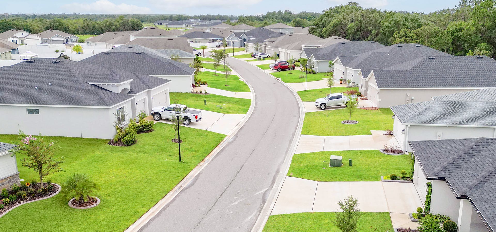 Drone shot of new homes in Mulberry, FL at Bridgeport Lakes