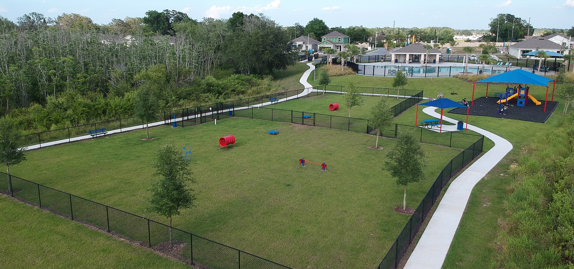 Amenity center and homes in Haines City at Hammock Reserve