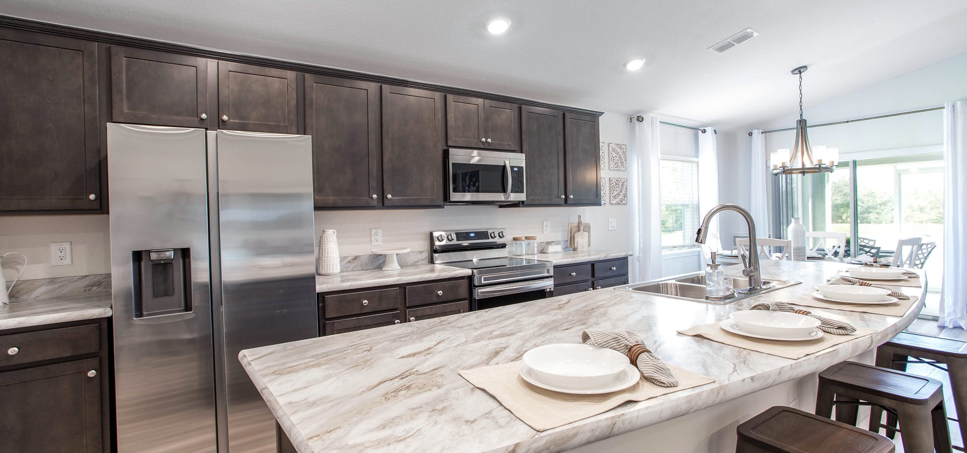 Kitchen countertops resembling granite