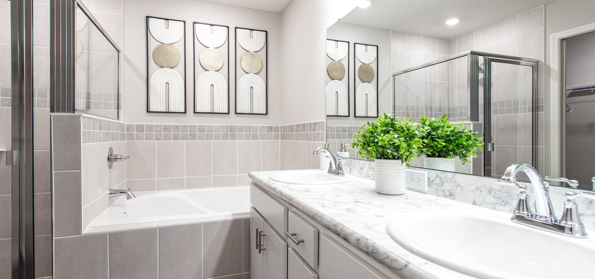 Luxurious en-suite owner's bathroom with a garden tub
