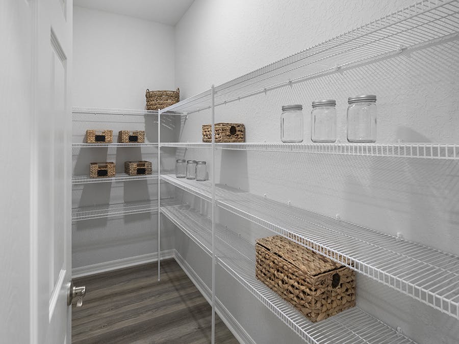 Room Summerlyn II - Pantry Page