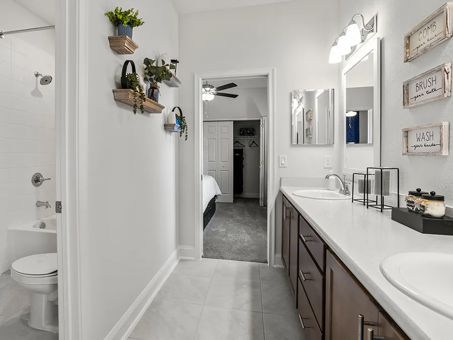 Room Waylyn - Jack-and-Jill-Bath Page
