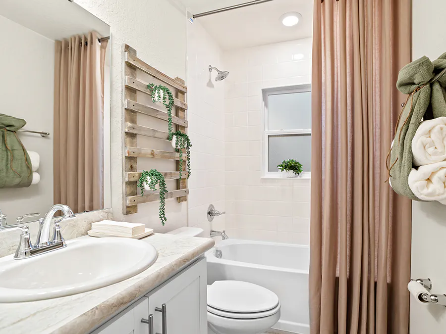 Parker - Hall Bath