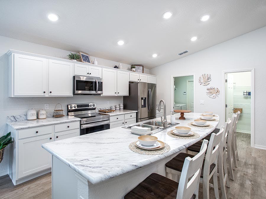 Room Parker - Kitchen Page