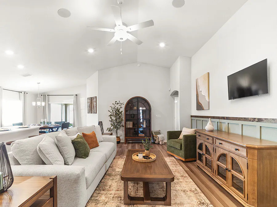 Raychel-Gathering Room