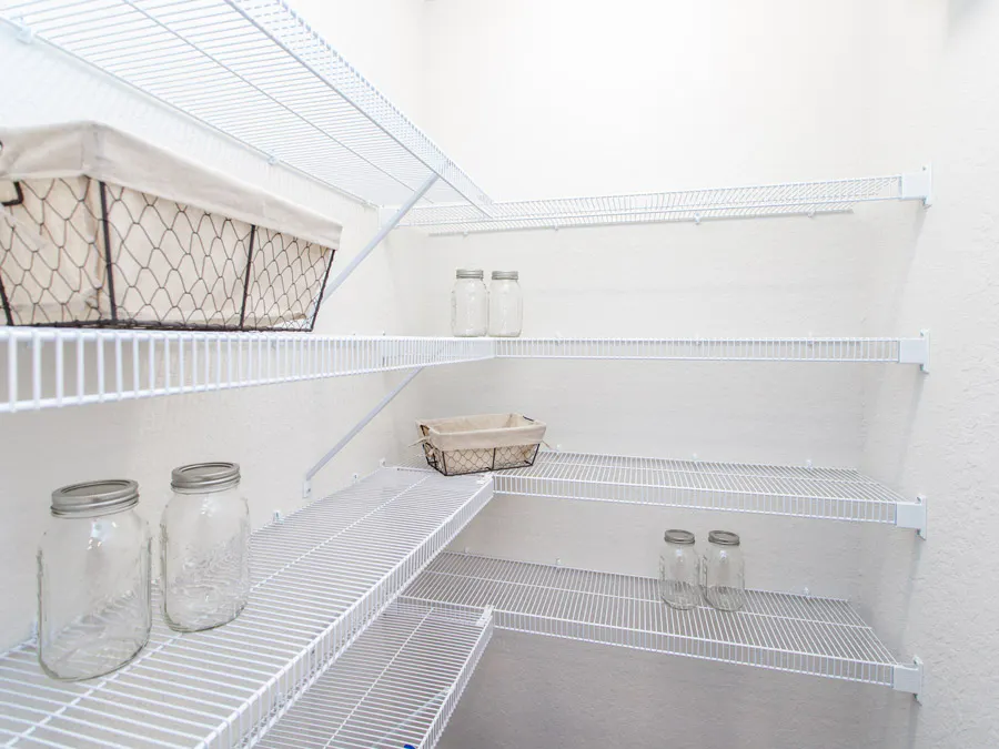Room Parker - Pantry Page