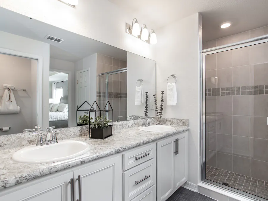 Raychel - Owner's Bath