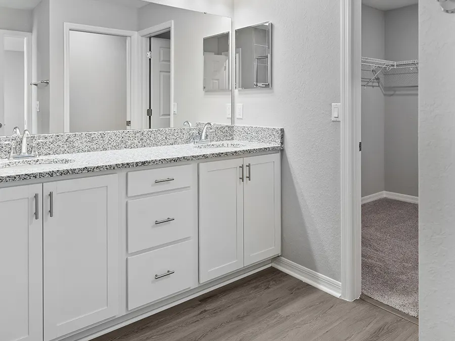 Parsyn - Owner's Bath