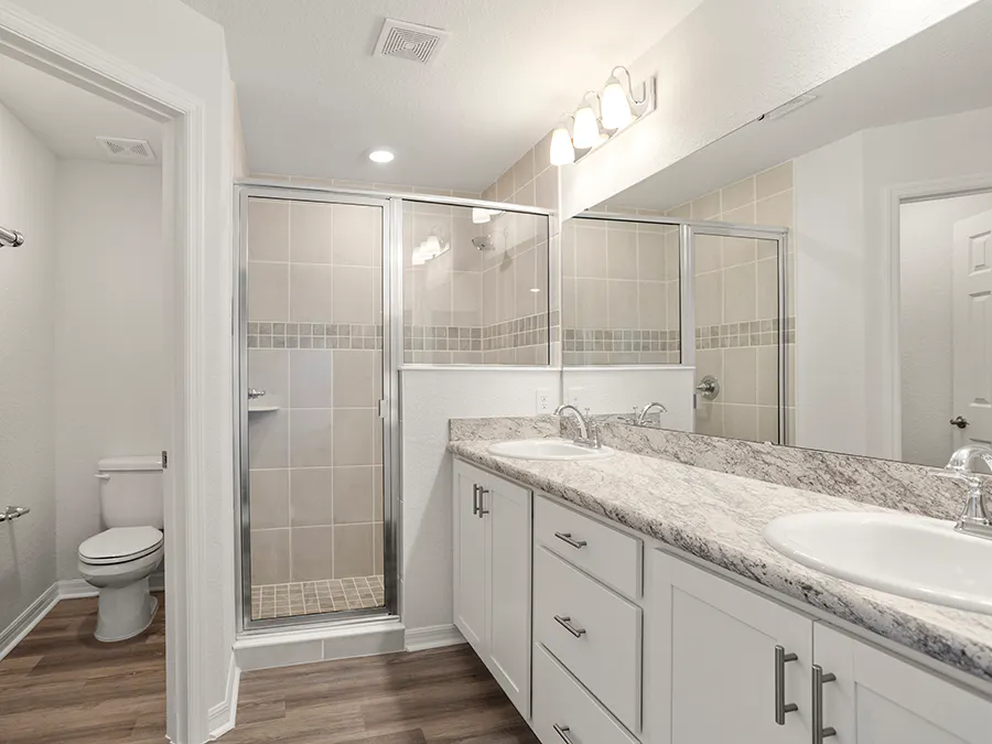 Room Peyton - Owner's Bath Page