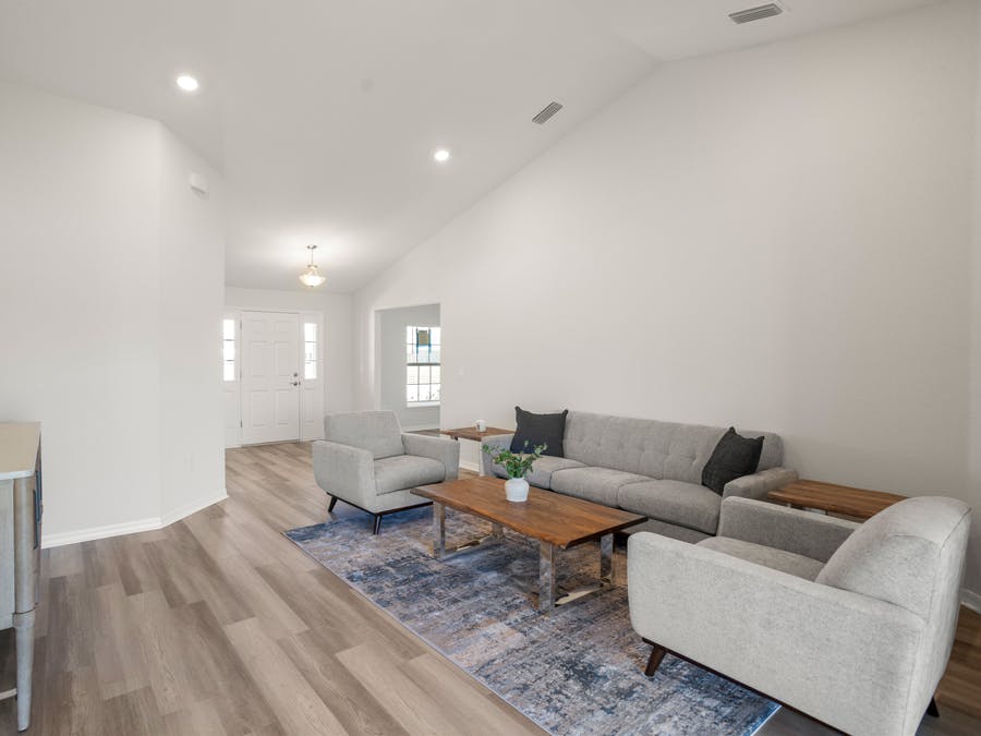 Room Ryleigh - Gathering Room Page