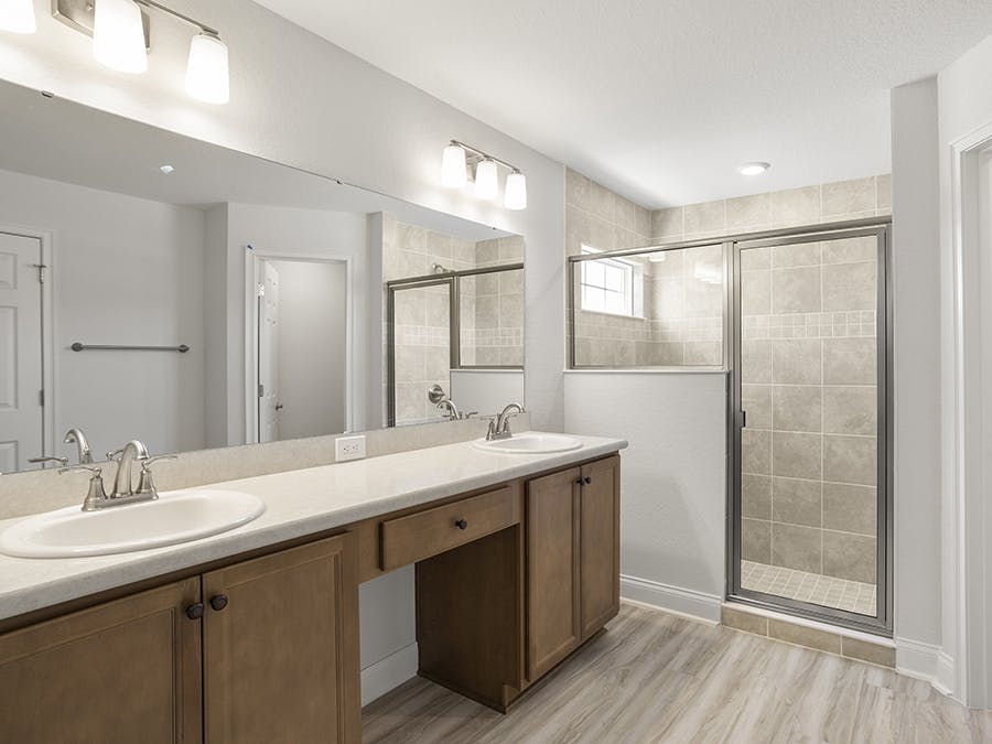 Room Ryleigh-Owner's Suite Bath Page