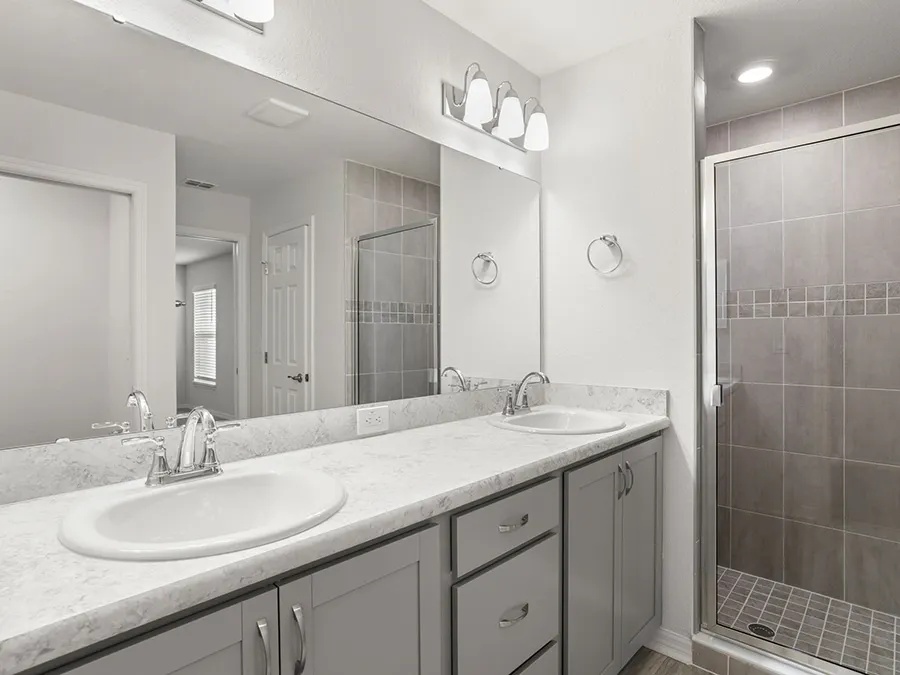 Room Paisley - Owner's Bath Page