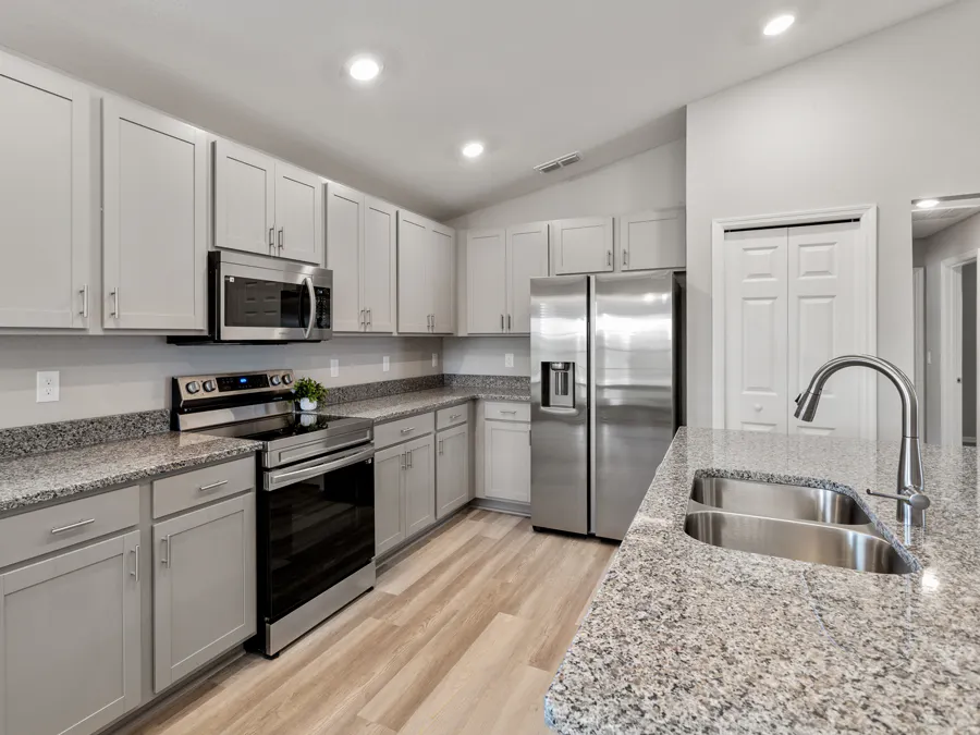 Room Begonia - Kitchen Page