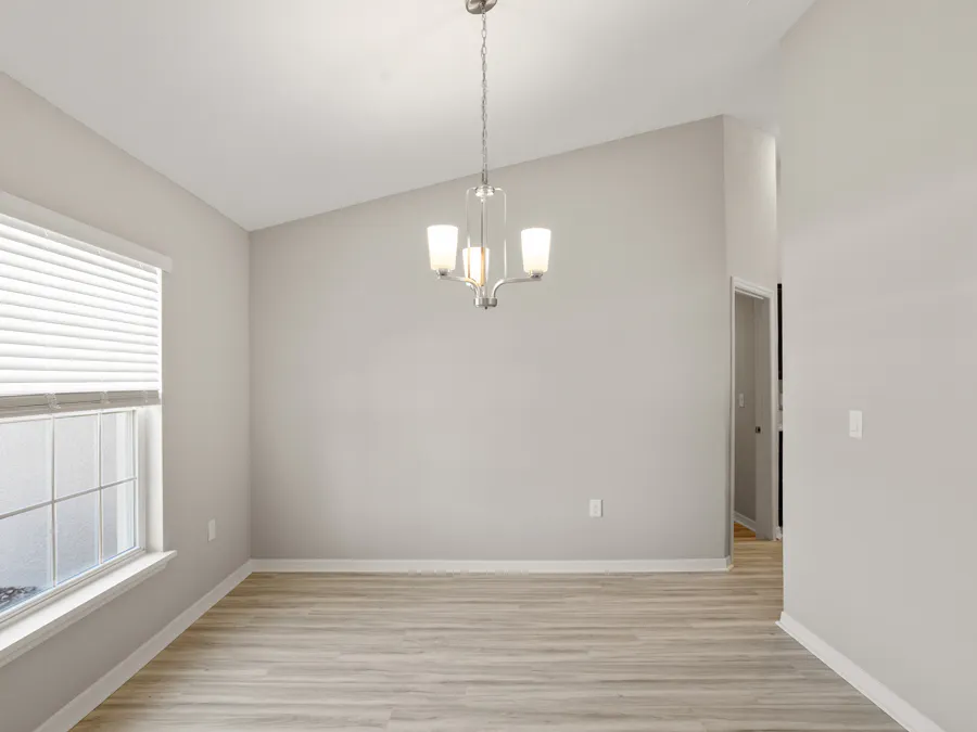 Room Ryleigh - Dining Room Page