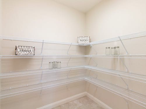 Room Shelby - Pantry Page