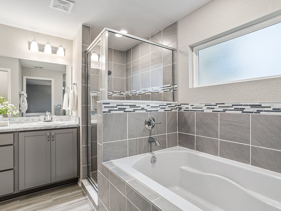 Room Parker - Owner's Bath Page