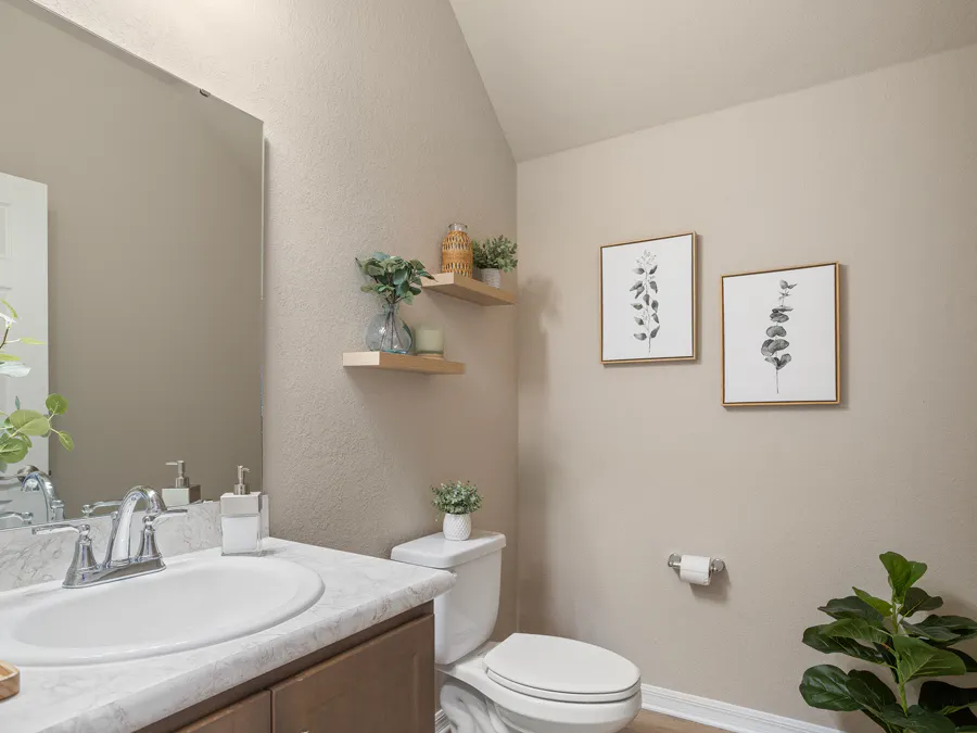 Room Mariposa - Powder Room Page