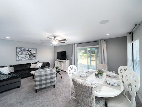 Magnolia Townhome - Gathering Room