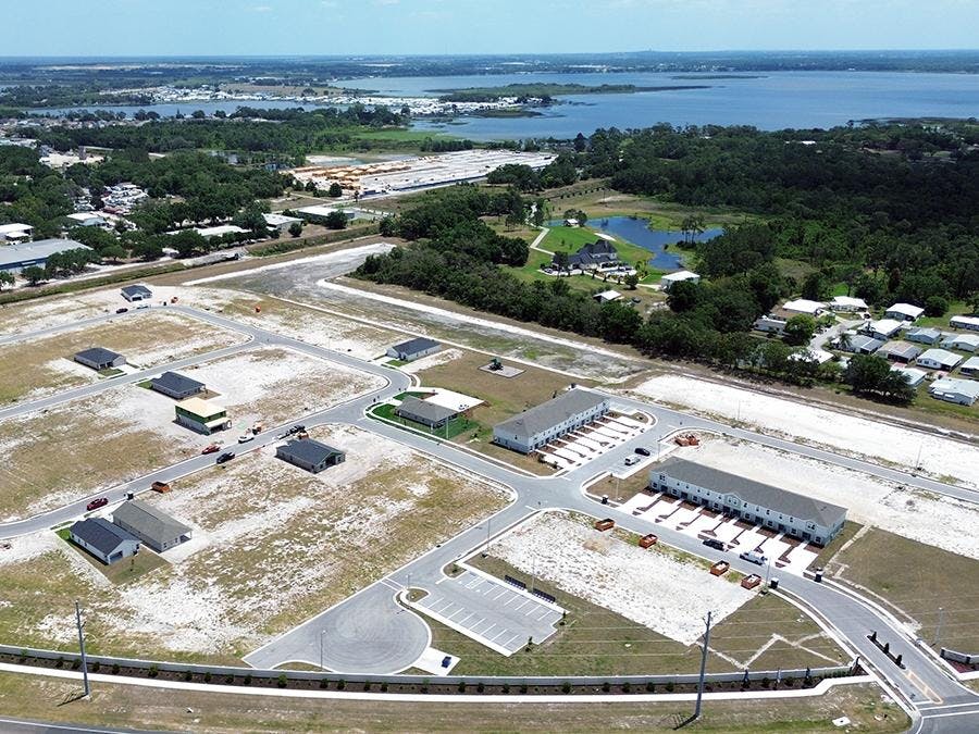 Harbor at Lake Henry - Foto 3