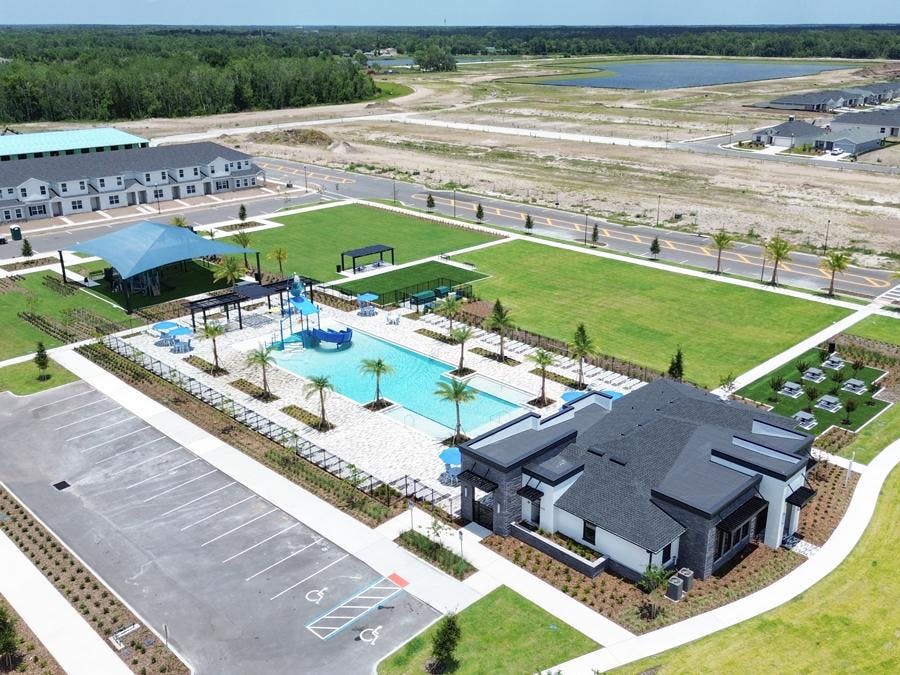 Amenities at The Crossing in St. Cloud, FL